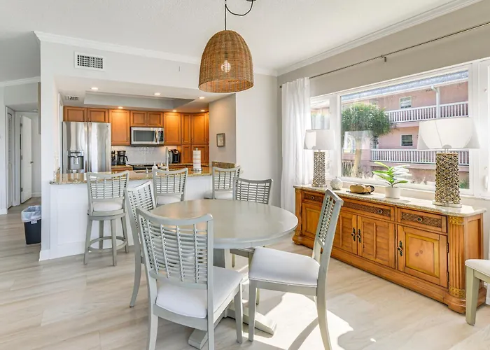 Waterfront Nokomis Condo < Half Mile To Beach!