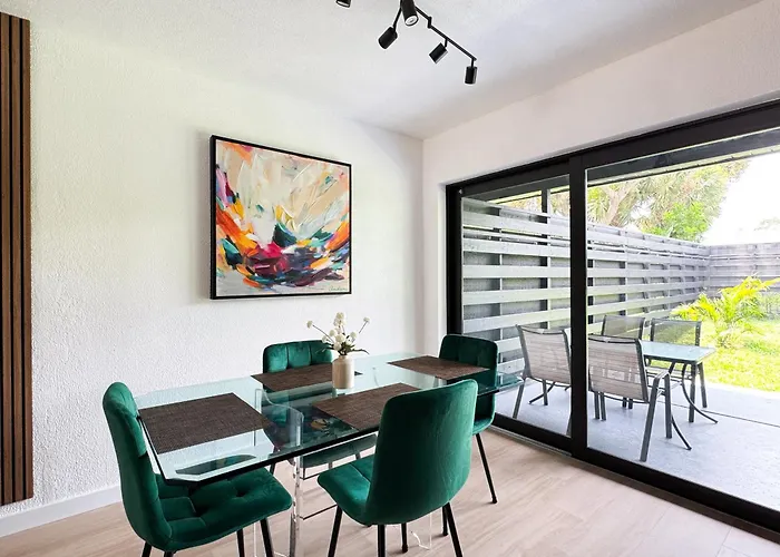 Stylish 2Br Apt 5-Min Drive To Nokomis Beach